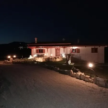 Il Castello فندق مبيت وإفطار