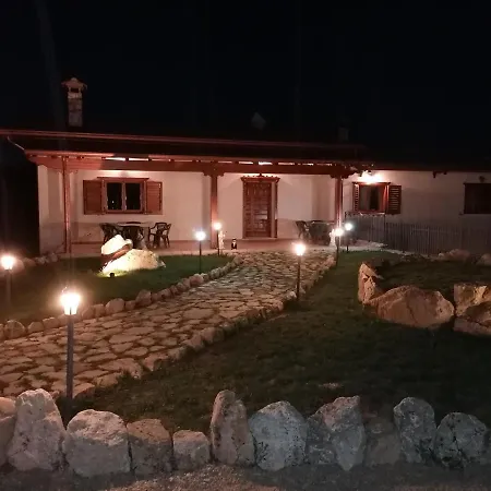 فندق مبيت وإفطار Il Castello كاستل دي سانجرو