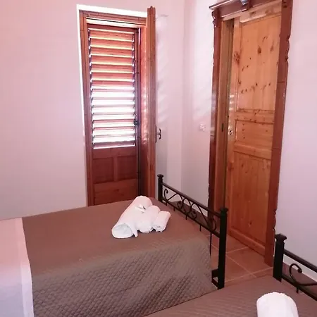 Il Castello فندق مبيت وإفطار كاستل دي سانجرو