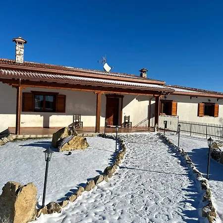 Il Castello 3* Кастель-ди-Сангро