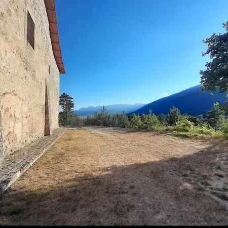 Il Castello فندق مبيت وإفطار 3*