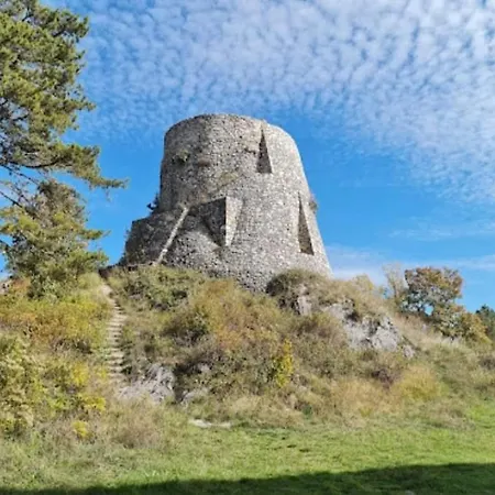 Il Castello فندق مبيت وإفطار كاستل دي سانجرو